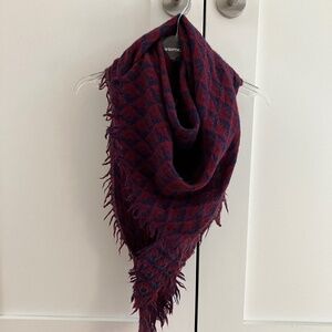 Wilfred Merino Wool Triangle Scarf - Navy & Burgundy